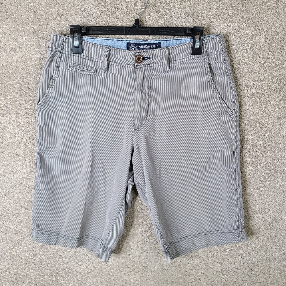 American Eagle Shorts Mens 29 Gray White Striped Longer Length‎ Chino Casual